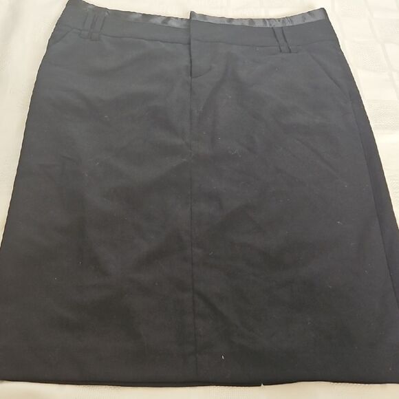 Zara Black Pencil Skirt Sleek Design - Picture 15 of 16